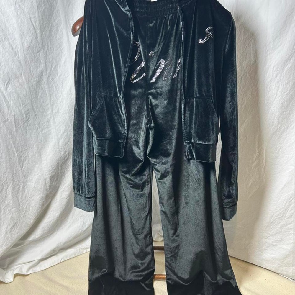 Victoria‎ Secret Pink Bling Crop Hoodie & Pants Velour Set